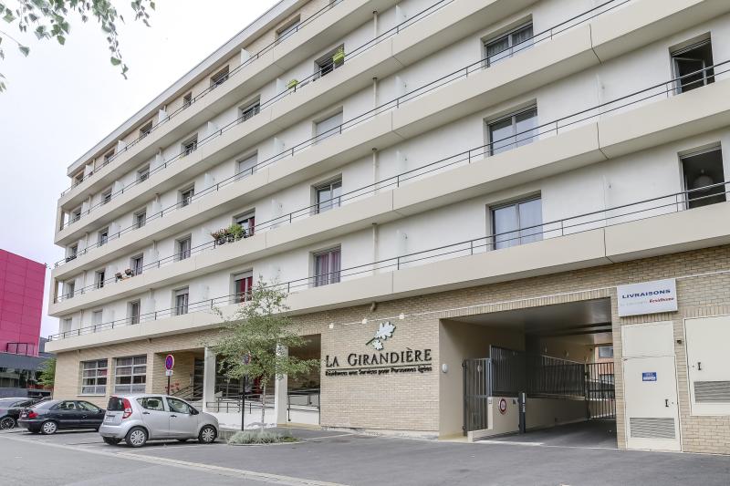 Résidence Seniors Les Girandières de Valenciennes : Résidence Les Girandières à Valenciennes