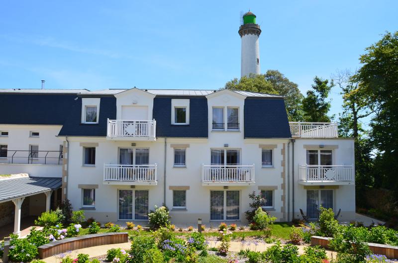 Résidence seniors Nohée Bénodet - Le Domaine du Phare : Façade de la résidence le Domaine du Phare Bénodet