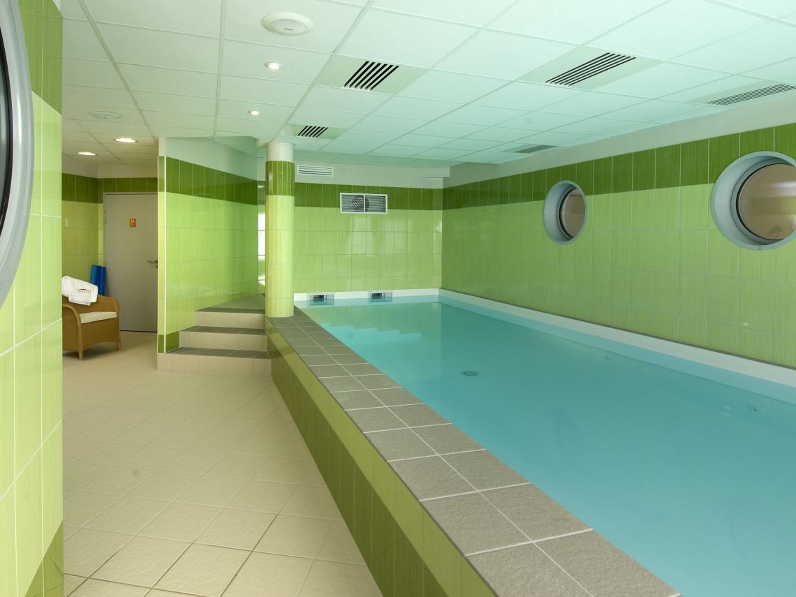  : Résidence Services Seniors DOMITYS Le Jardin Fleuri - Piscine