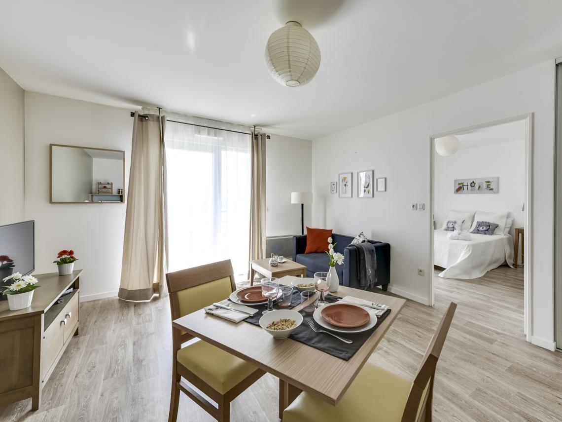 Résidence Seniors Les Girandières d'Osny : Appartement T2