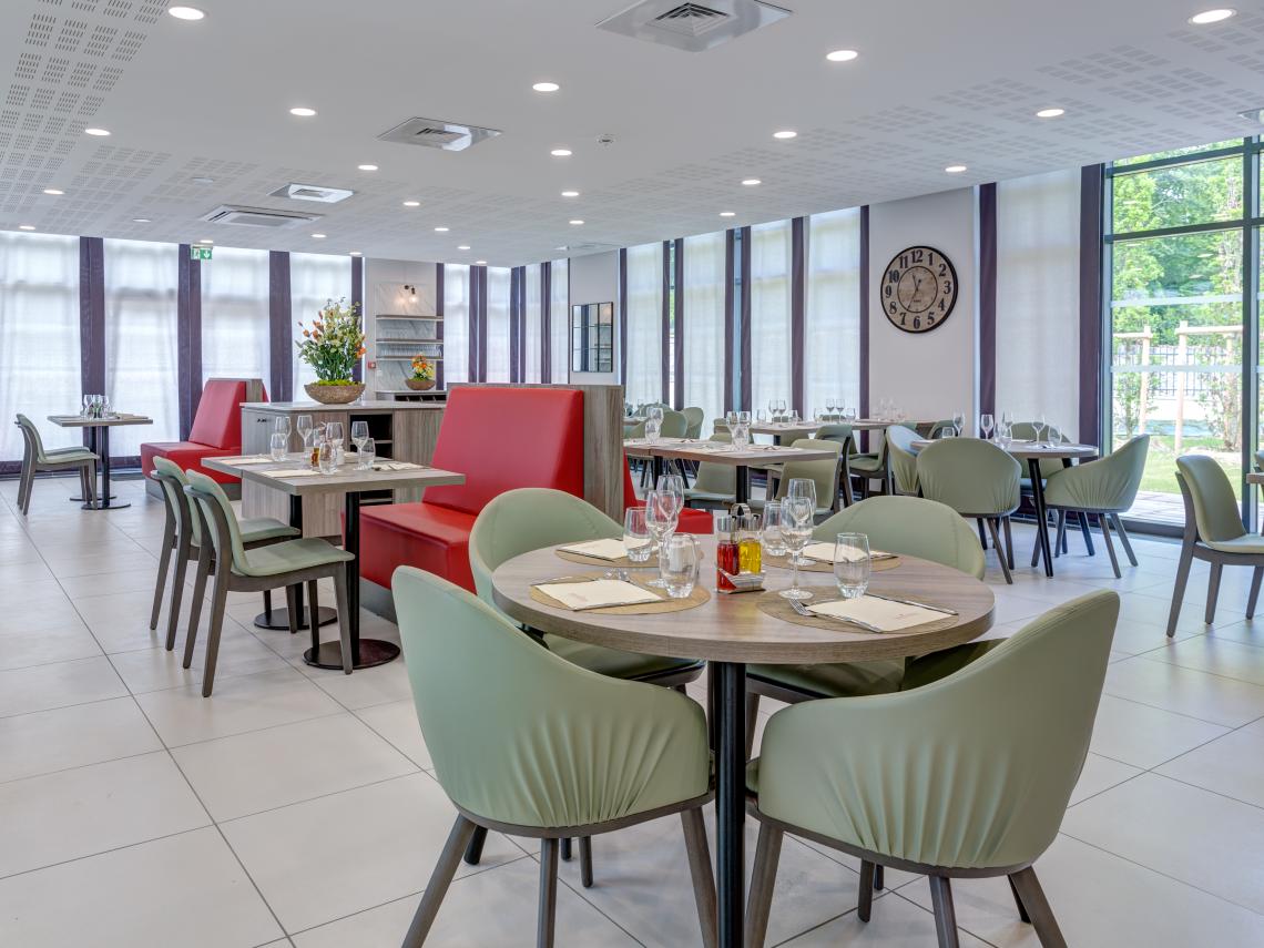 Résidence Seniors Les Girandières de Dourdan : Restaurant