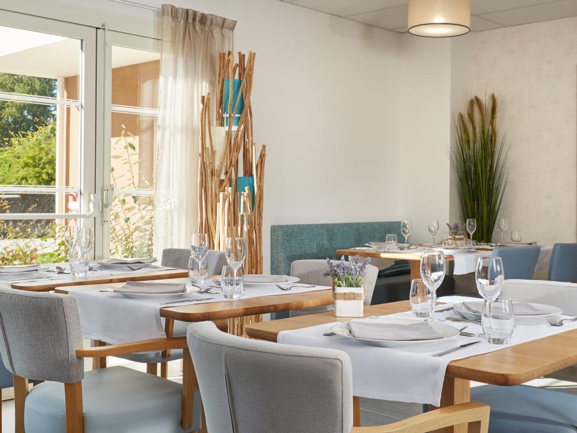 Résidence Seniors Les Girandières de Challans : Restaurant
