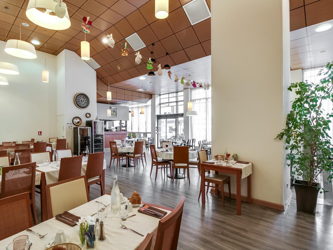 Résidence Seniors Les Girandières de Chalon-sur-Saône : Restaurant
