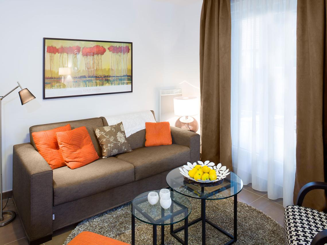  : Salon d'un appartement du Jardin d'Aragon Cogedim Club