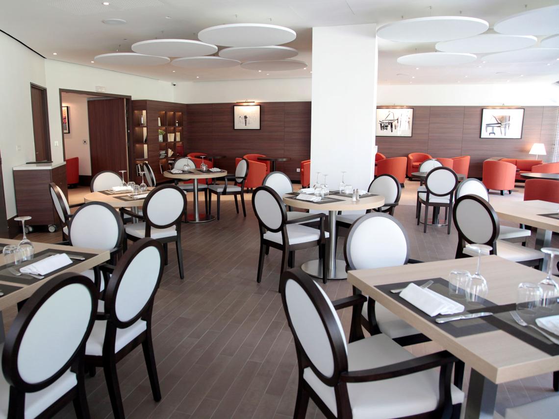  : Restaurant de la résidence senior Le Jardin d'Aragon Cogedim Club