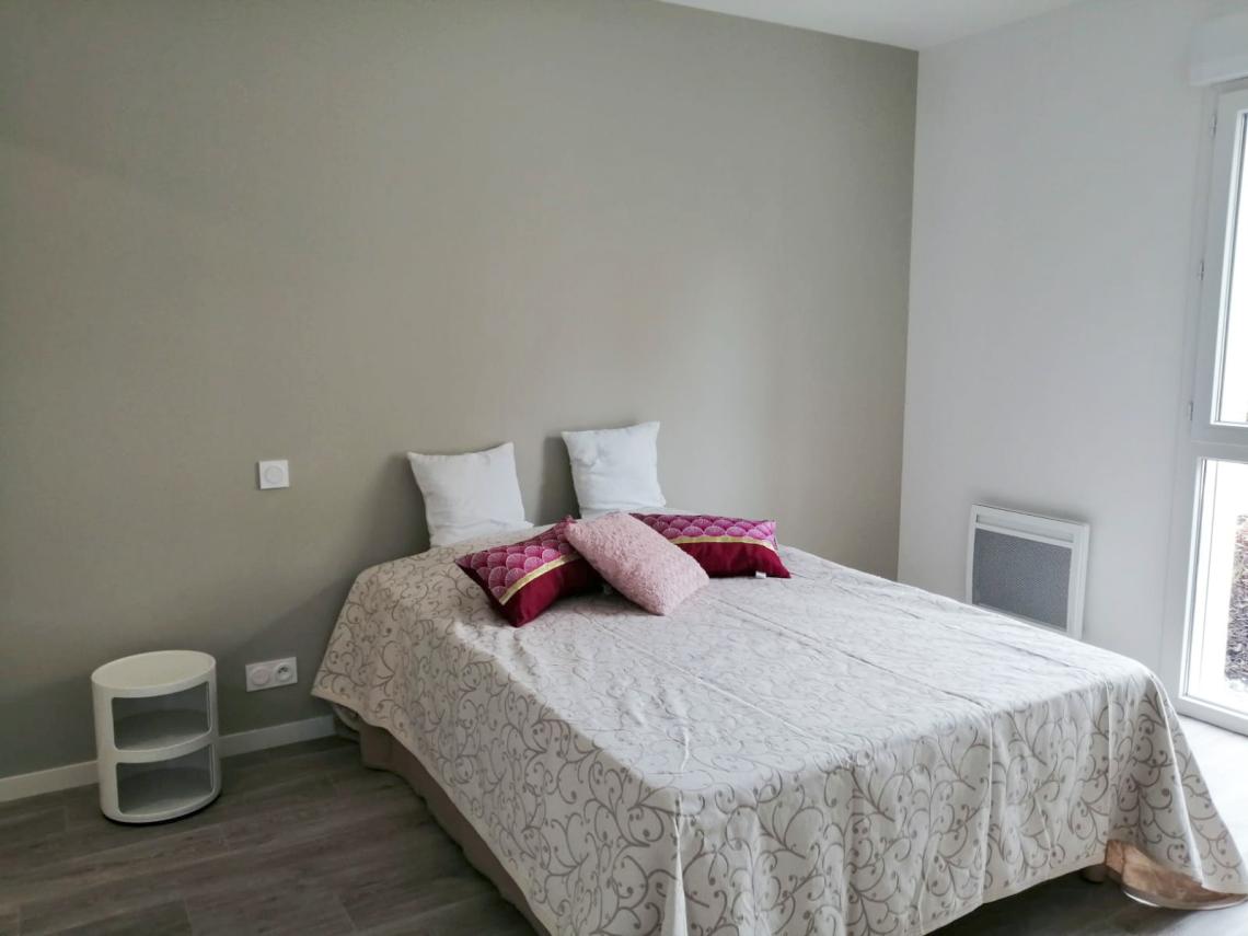 Résidence Espace et Vie Saint-Aubin-de-Médoc : Appartement chambre Espace & Vie Saint-Aubin-de-Médoc