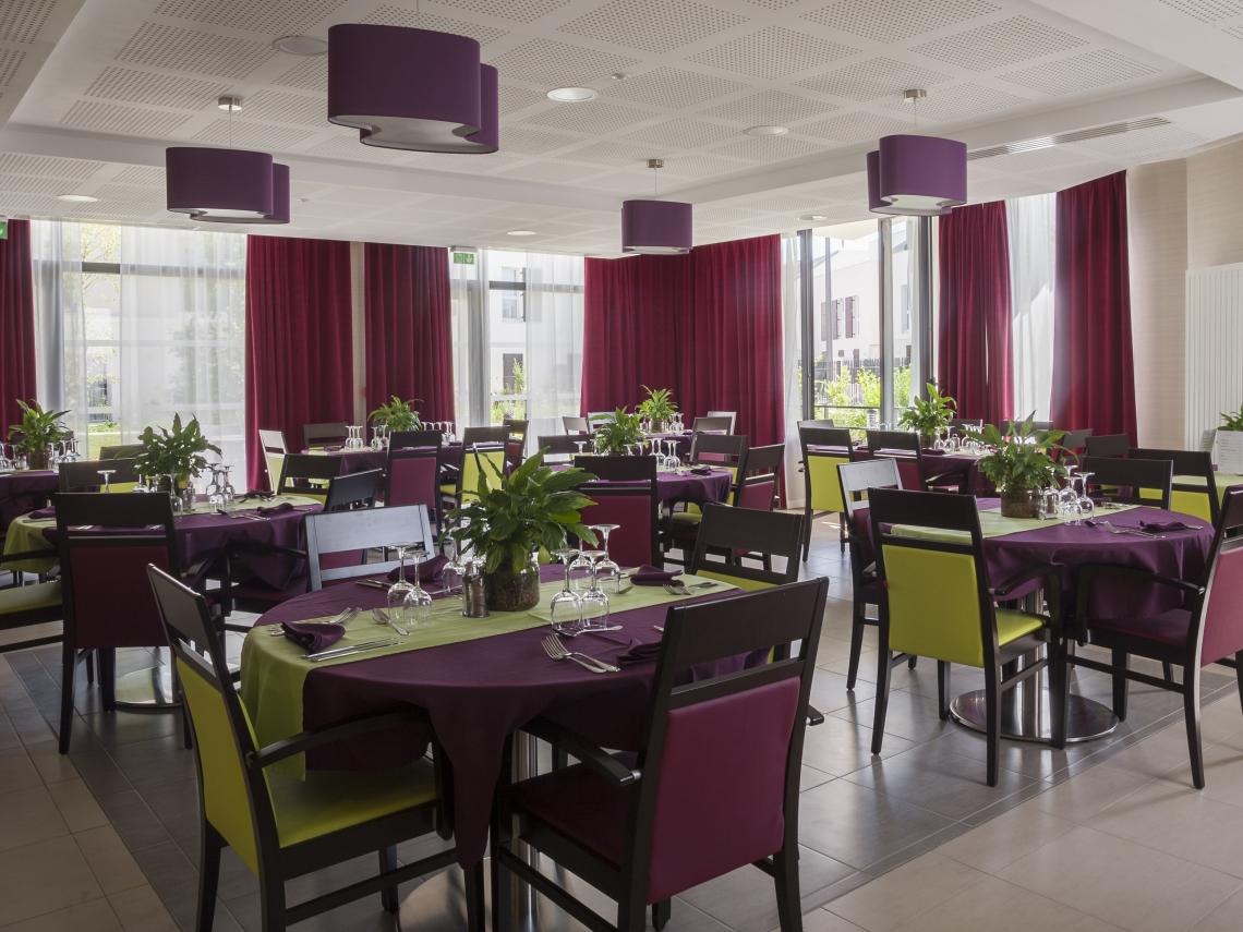 Les Essentielles Conflans-Sainte-Honorine : Salle de restaurant