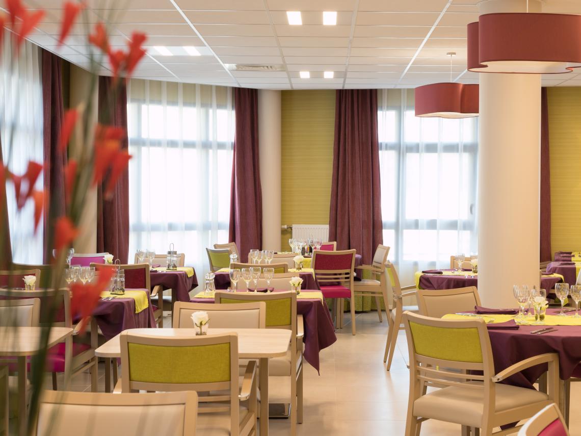 Les Essentielles Limeil-Brévannes : Salle de restaurant