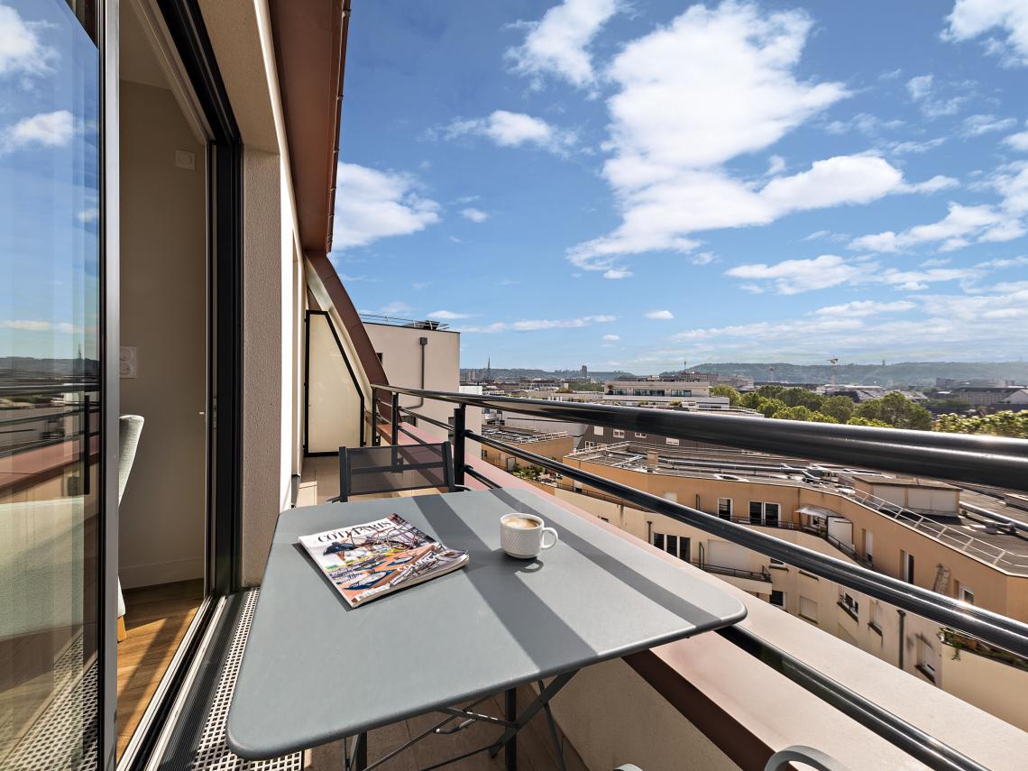 Résidence Services La Calende : Terrasse d'un T2
