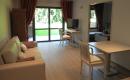 Résidence Services Séniors Marcoussis : Appartement avec vue sur le balcon