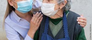 alt="L'aide à domicile va également bénéficier d'une "prime covid""