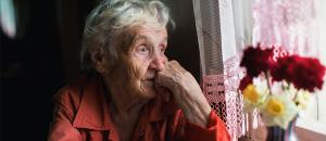 Une étude DOMITYS x YouGov sur la solitude des Seniors