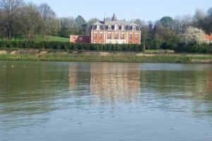 Famille d'Accueil au château de Batavia à Arques 