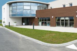 Cession dans une Chambre en Ehpad à Bonchamp-lès-Laval - Villa du Chêne d'Or - CLARIANE