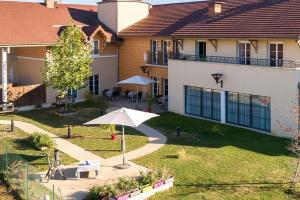 Cession dans une Chambre en Ehpad à ROCHEFORT-SUR-NENON - Résidence de Courcelles - DOMUSVI