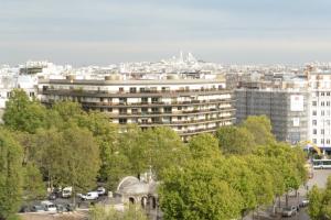 PARIS 75017 - RESIDENCE SENIORS  - 3 P