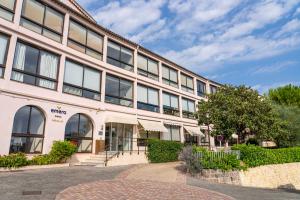 Investir dans une Chambre en Ehpad à CHÂTEAUNEUF-DE-GRASSE - BIDCO EMERA