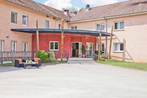 Chambre EHPAD  de 18 m² à Chozeau - Lot LMNP géré par DOMIDEP - Revenu locatif immédiat 5,48 %