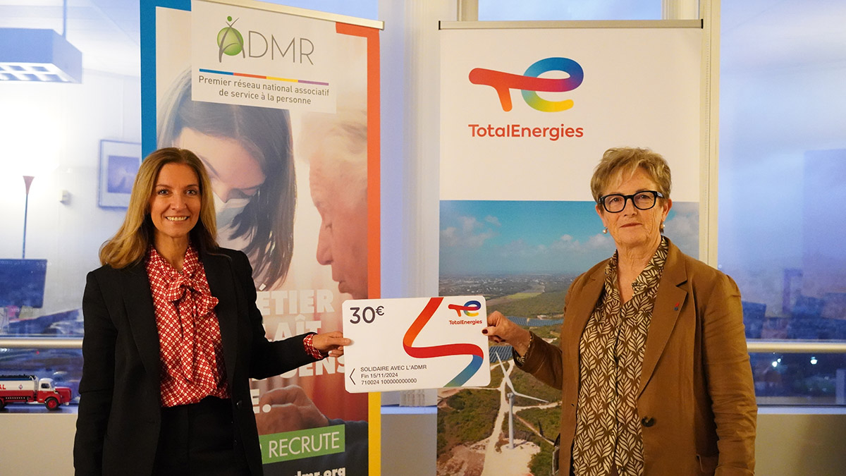 De gauche à droite Isabelle Patrier, Directrice France de TotalEnergies et Marie-Josée Daguin, Présidente de l'ADMR