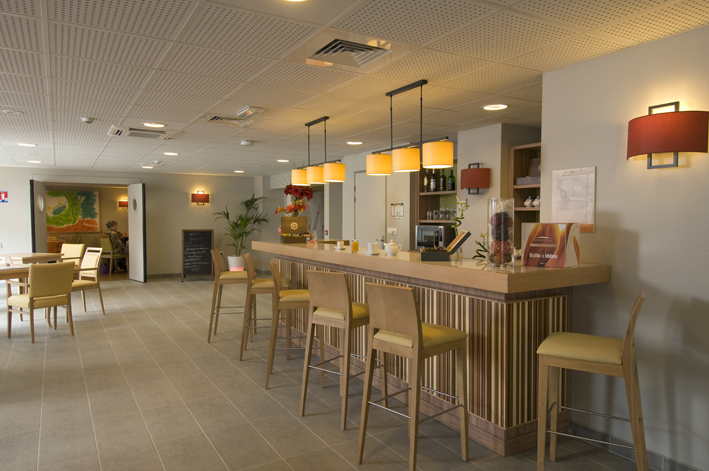 Résidence DOMITYS Le Jardin des Lys : Bar de la résidence