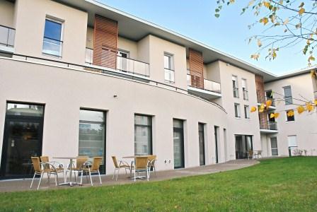 Résidence DOMITYS Le Parc Balsan : Vue extérieure de la résidence