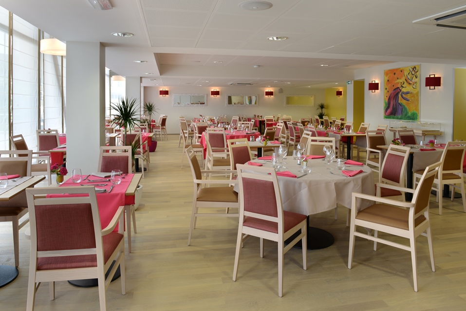 Résidence DOMITYS Le Jardin des Trois Rois : Résidence Services Seniors DOMITYS de Romorantin - Restaurant