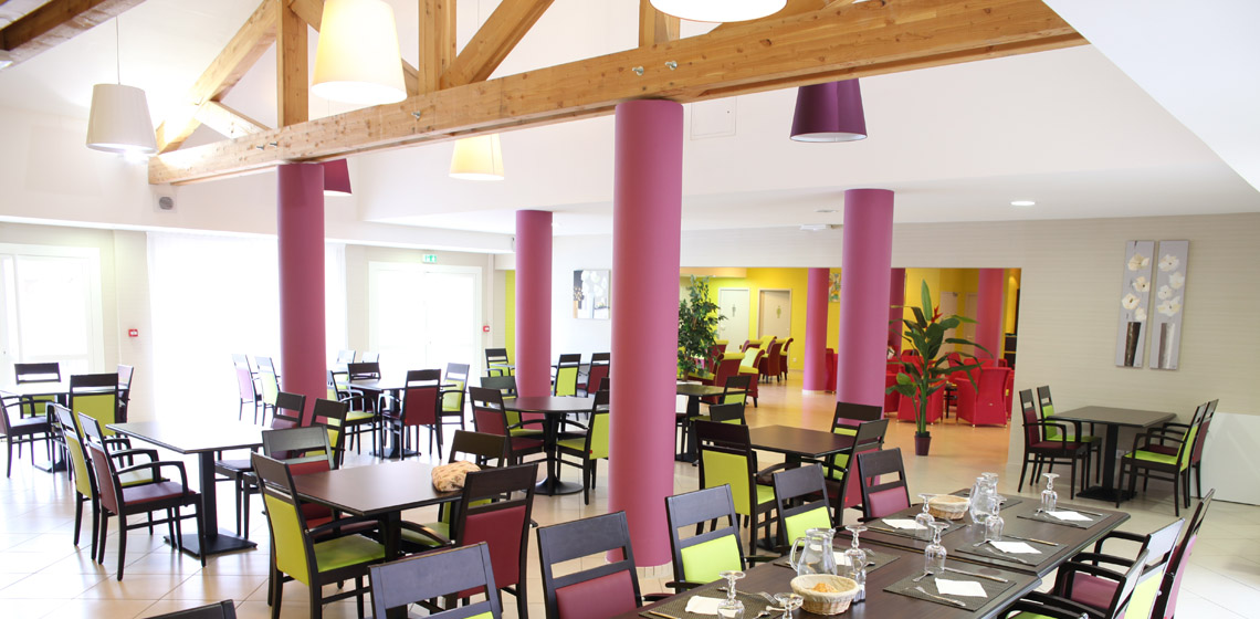 Les Essentielles Nègrepelisse : Salle de restaurant